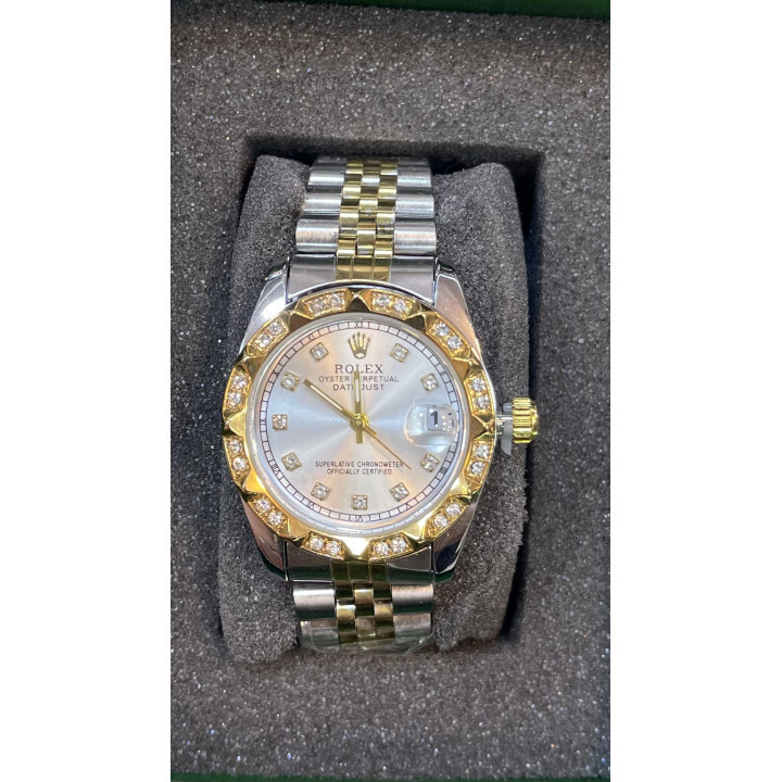 Montre Femme Acier Inoxydable Bicolore Bracelet Métal – Livraison 69 wilayas – Paiement CIB, Dahabia ou à la livraison