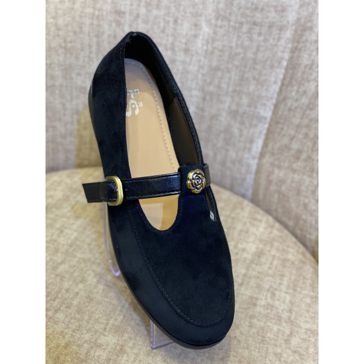 Chausson Femme Dona Bella Mary Noir Boucle Dorée – Livraison 69 wilayas – Paiement CIB, Dahabia ou à la livraison